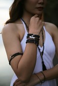 TANAH bracelet - onyx and silver.