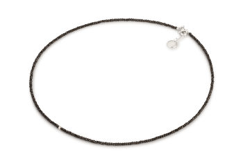 RHEA - náhrdelník zasvěcený touze po KRÁSE, černý spinel a stříbro 