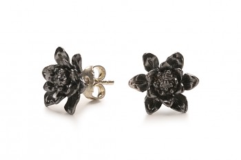 MANI PADMA - Silver earrings, black patina, lotus