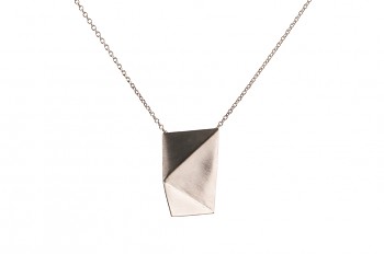 NOSHI Necklace - silver with black triangle